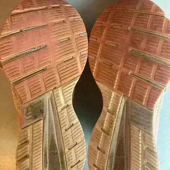 Brooks Anthem 3 Running Sneaker Women's Size 8.5 Gray Pink Peach Coral - Picture 12 of 12
